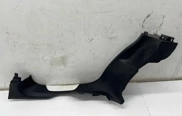 Porsche Taycan 9J1 Rear sill trim cover 9J1863406