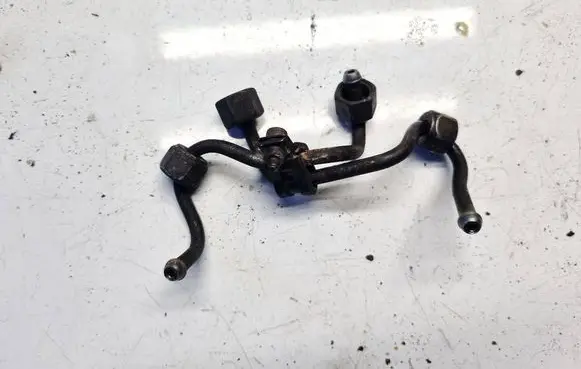 BMW X3 E83 Fuel line pipe 
