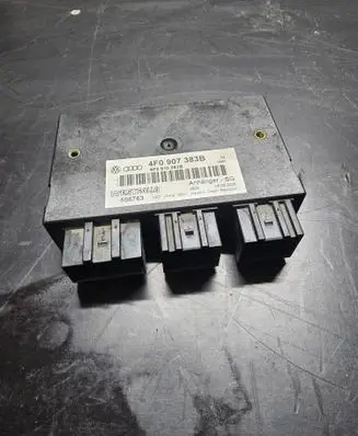 Audi A6 S6 C6 4F Tow bar trailer control unit/module 4F0907383B 506763