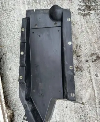 Volkswagen Multivan T5 Other under body part 7H0825337B