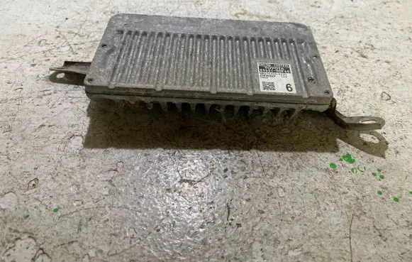 Toyota Yaris Engine control unit/module 896610DF60 MB2754005235