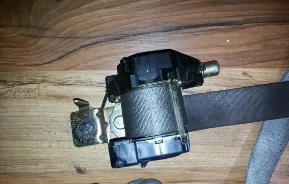 Jaguar S-Type Front seatbelt XW4A54611B09