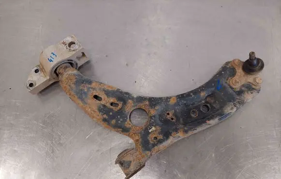 Volkswagen Golf VI Front lower control arm/wishbone 1001990085 T455