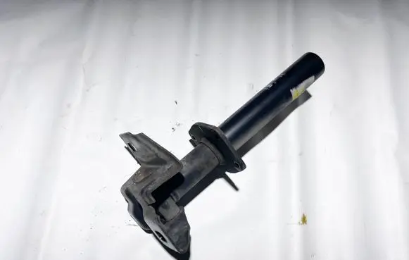 BMW 8 E31 Rear bumper shock impact absorber/damper 1940753 51121940753 8108364