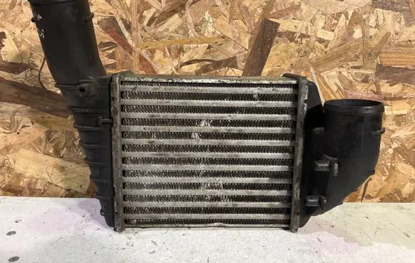 Volkswagen PASSAT B5.5 Intercooler air channel guide 059145806
