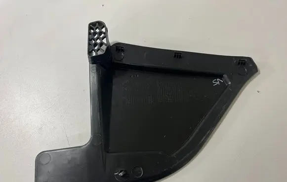 BMW X7 G07 Wiper trim 7434881