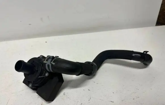 Seat Leon (5F) Electric auxiliary coolant/water pump 5Q0965567 12402300305 8886760