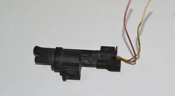 Mercedes-Benz E W212 Turbo solenoid valve A0025401497