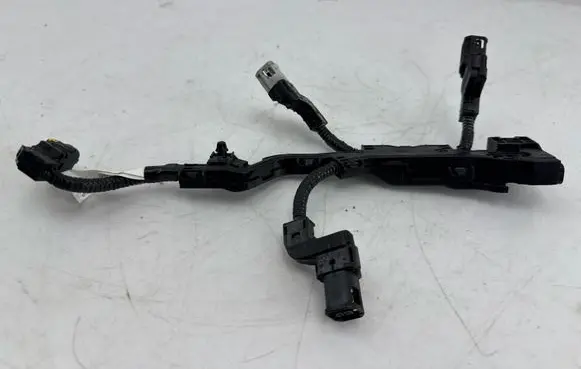 Toyota Yaris Cross Fuel injector wires 82125K0030