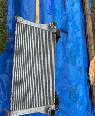 Toyota Avensis T270 Intercooler radiator JD1271003262