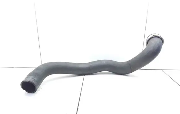 Mercedes-Benz E W211 Engine coolant pipe/hose A2115010982