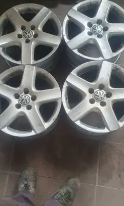 Volkswagen Sharan R17 alloy rim 7M3601025J
