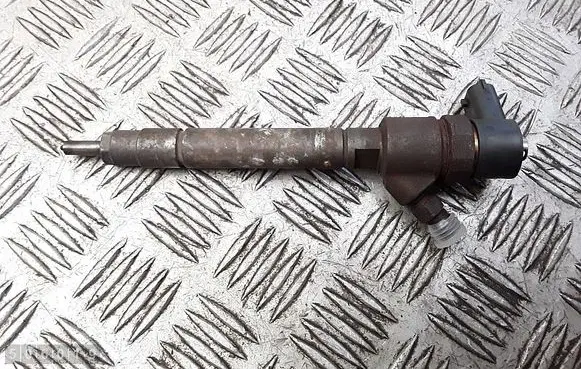 Fuel injector