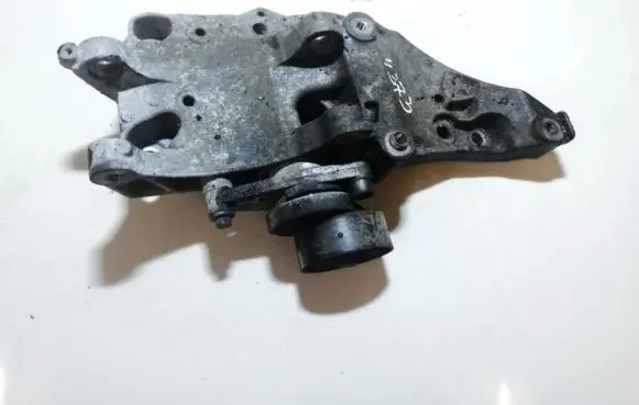 Citroen C3 Engine mounting bracket