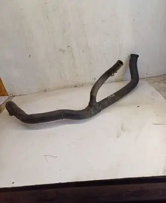 Engine coolant pipe/hose
