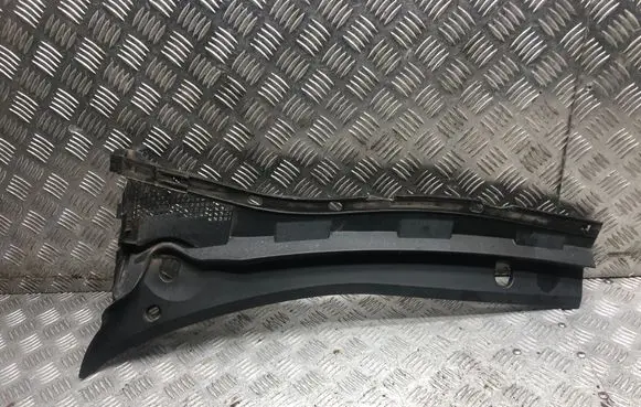 Wiper trim