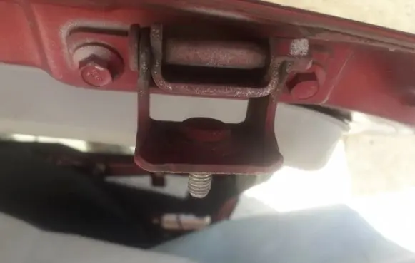 Alfa Romeo 156 Tailgate/trunk/boot hinge