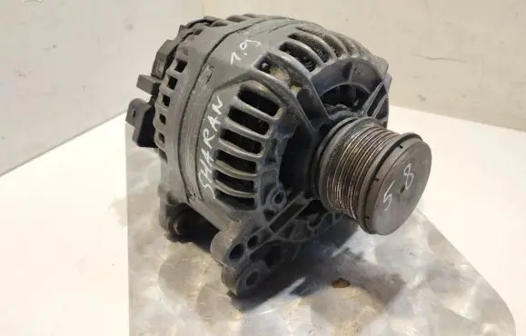 Volkswagen Sharan Generator/alternator F00MA45303