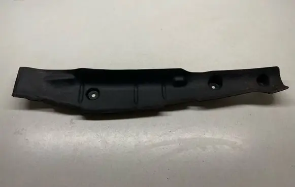 Audi A5 Fender end trim 8W6821111