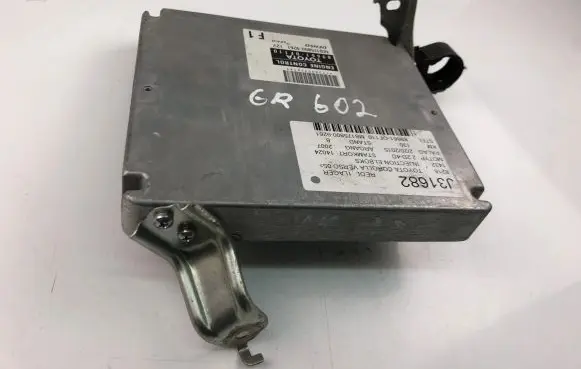 Toyota Corolla Verso E121 Engine control unit/module ECU 896610F110