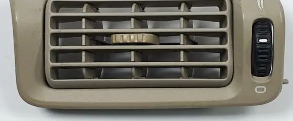 Volvo XC90 Rear air vent grill 