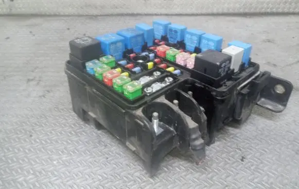 KIA Ceed Fuse module 919501H030