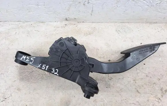 Hyundai Ioniq Accelerator throttle pedal 35191G2100