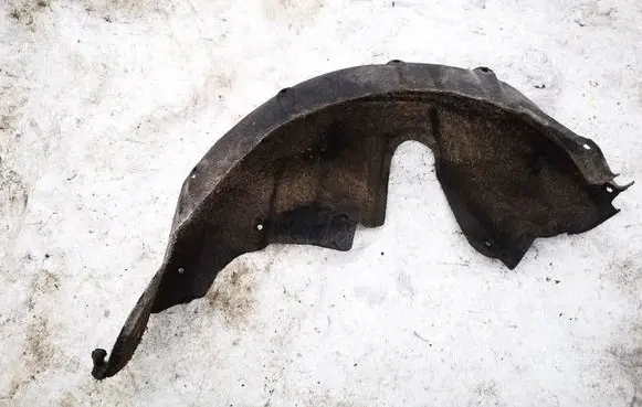 Rear arch fender liner splash guards