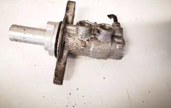Nissan X-Trail T32 Master brake cylinder 782045