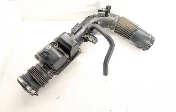 Volvo V60 Turbo air intake inlet pipe/hose 32222072