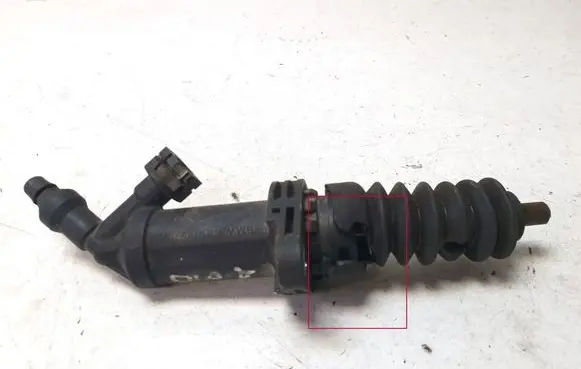 BMW 1 E82 E88 Clutch slave cylinder 6785964