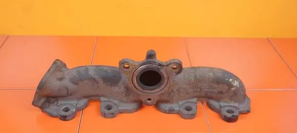 Opel Insignia A Exhaust manifold 55580744 B20DTH
