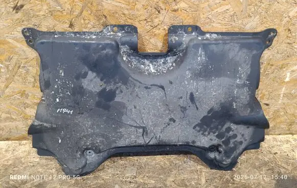 Mercedes-Benz C W204 Engine splash shield/under tray A2045203223