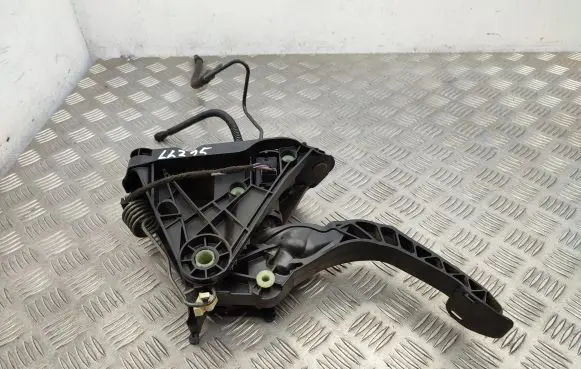 Clutch pedal