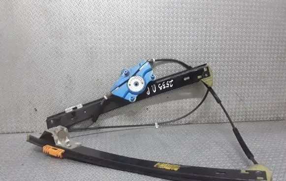 Audi A4 S4 B6 8E 8H Front door manual window regulator 8E0837462A