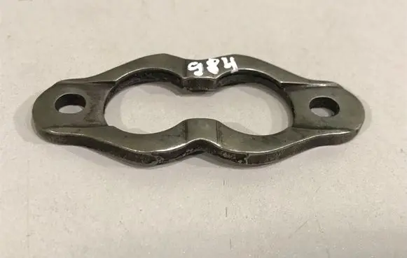 Audi A4 S4 B7 8E 8H Fuel Injector clamp holder