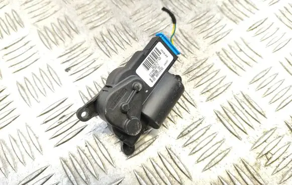 Volkswagen Golf VII Air flap motor/actuator 5Q0907511 186001008