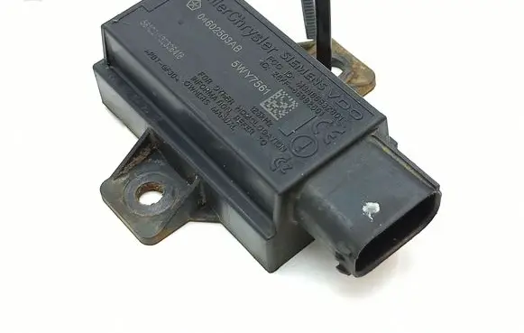 Chrysler 300 - 300C Tire pressure sensor 04602503AB 5WY7561
