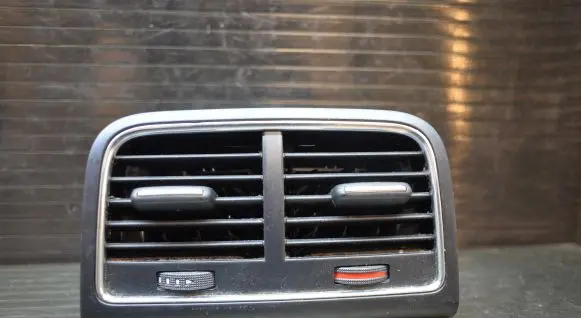 Audi A4 S4 B8 8K Dash center air vent grill 8K0819203