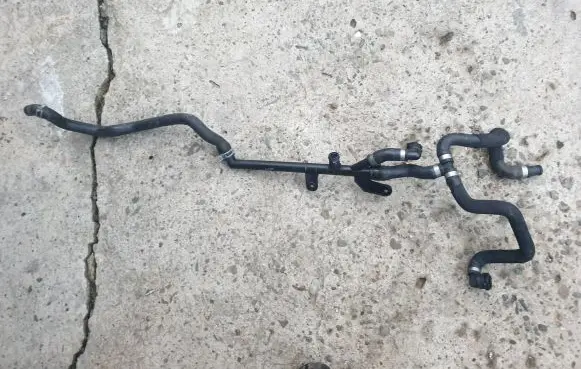 BMW 5 F10 F11 Engine coolant pipe/hose 7592647 15476810