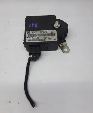 Audi Q7 4L Battery control module 4L0915181
