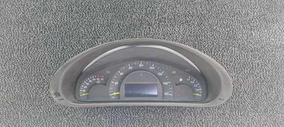 Mercedes-Benz C W203 Speedometer (instrument cluster) A2035403111 110008896040