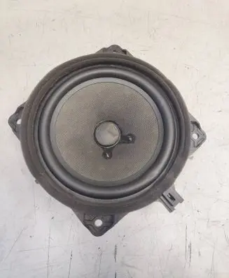 Hyundai i40 Front door speaker 963303V000 M0SSSZD3 S911215