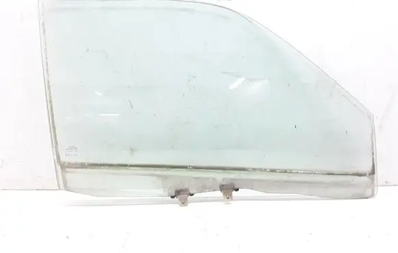 Opel Frontera B Front door window glass four-door