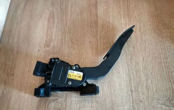 Opel Signum Accelerator throttle pedal 9186725