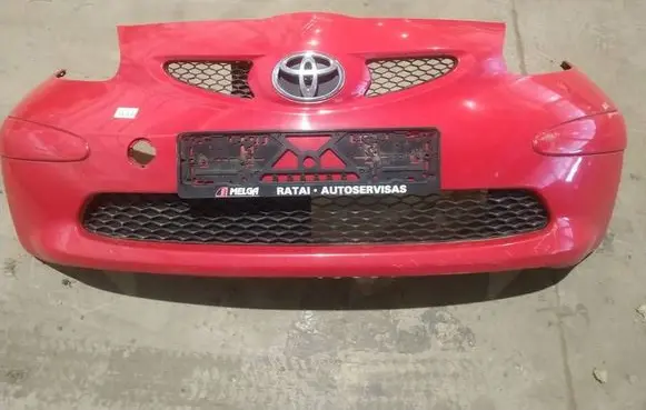 Toyota Aygo AB10 Front bumper raudonas