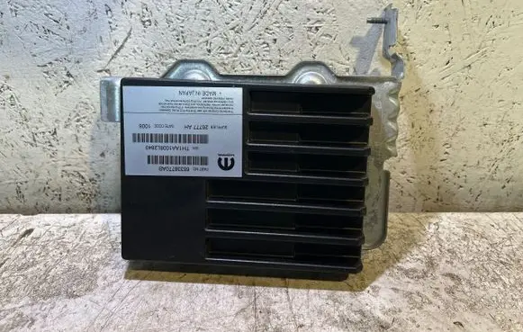 Chrysler Pacifica Sound amplifier 68338770AB 26777AH TH1AA1008L2840