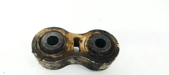 Volvo S60 Engine mount bracket 
