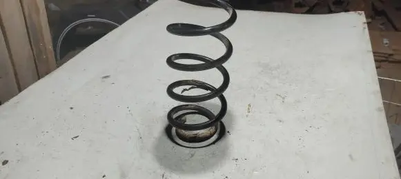 Audi A4 S4 B5 8D Front coil spring