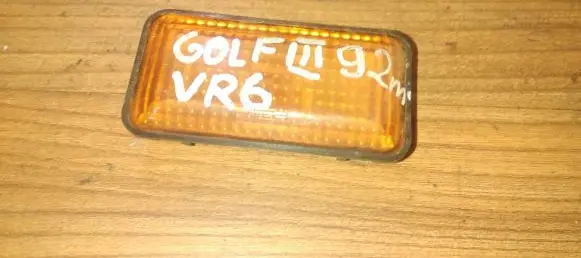 Volkswagen Golf III Front fender indicator light 1h0949117a